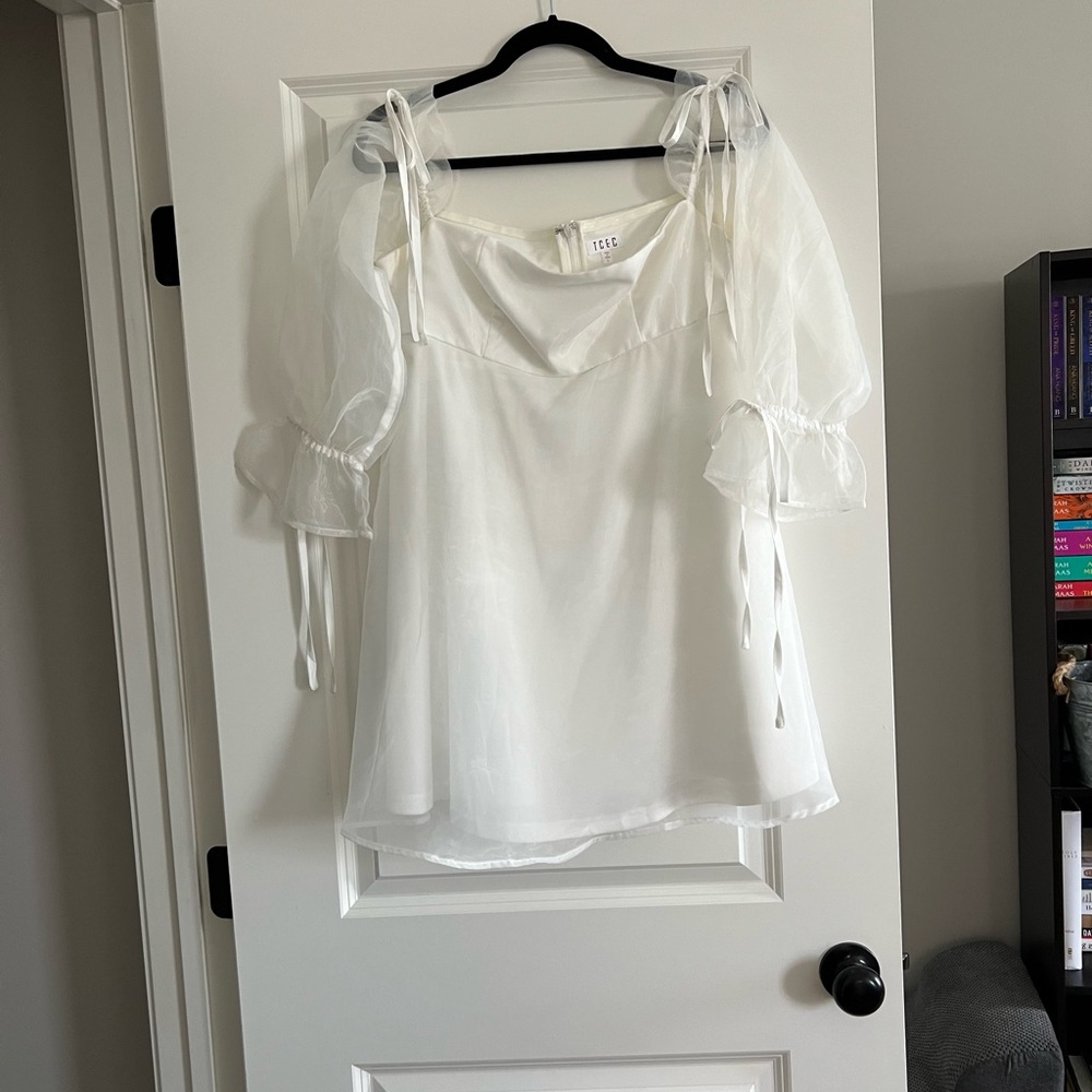 TCEC White Ruffled Flutter Sleeve Dress